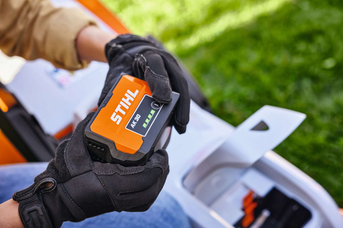RMA 239 C Cordless Lawnmower Stihl