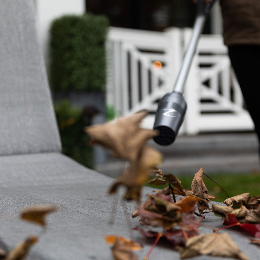 Cordless Air Broom ZoomBroom Inc.