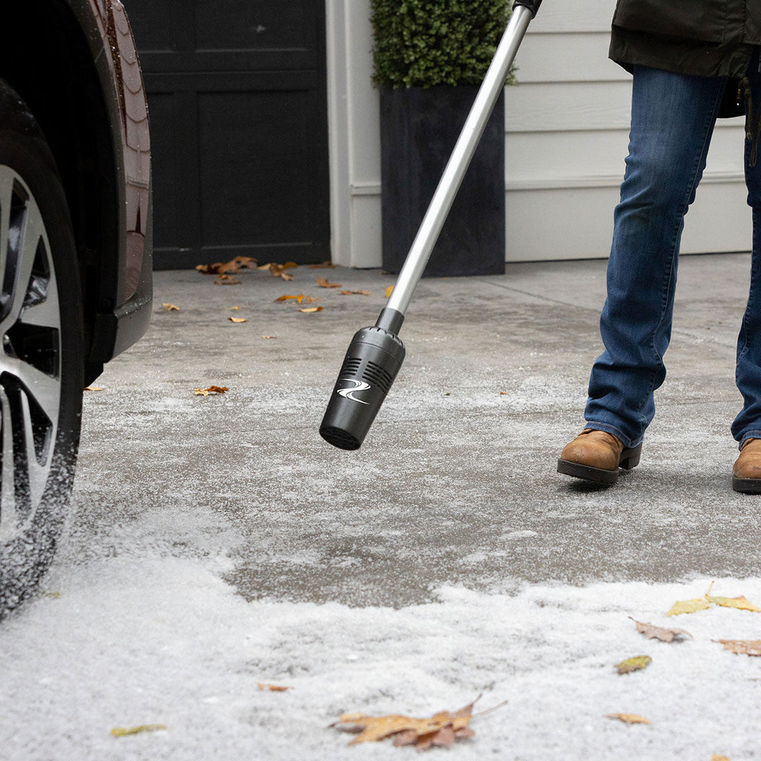 Cordless Air Broom ZoomBroom Inc.
