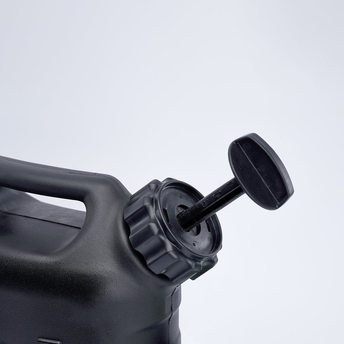 2 Gallon Pressurized Portable Water Tank Argon Technologies Inc., dba Klymit (Rightline Gear)