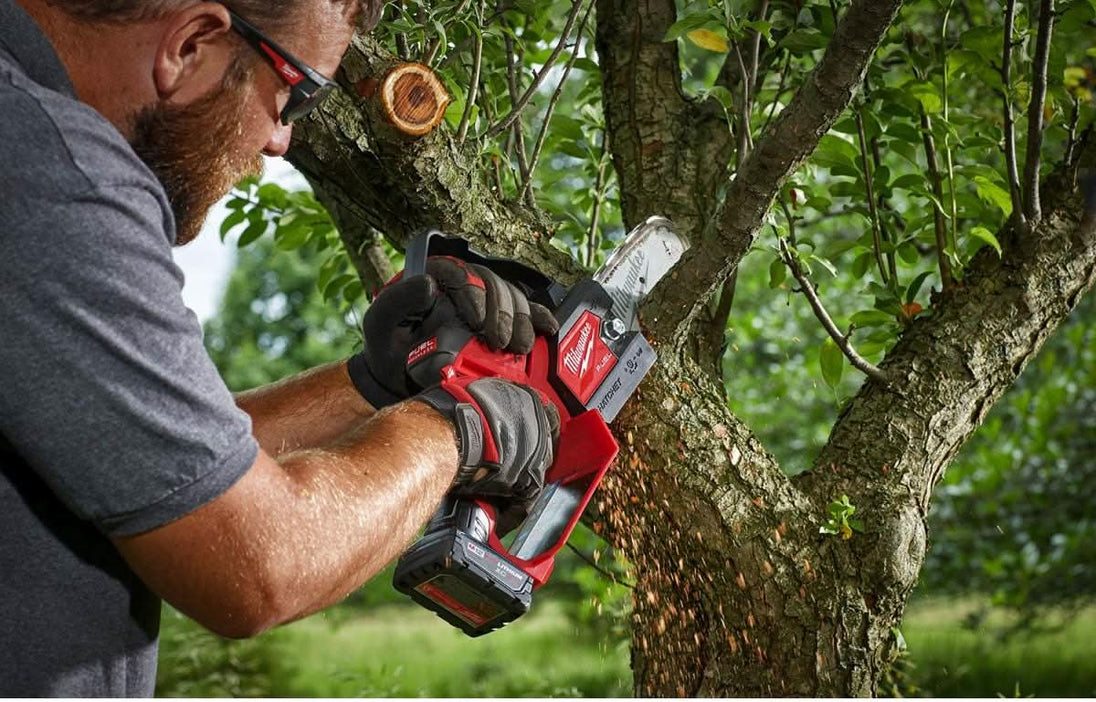 M12 FUEL HATCHET 6" Pruning Saw (Tool-Only) and 6" Saw Chain Kit Milwaukee