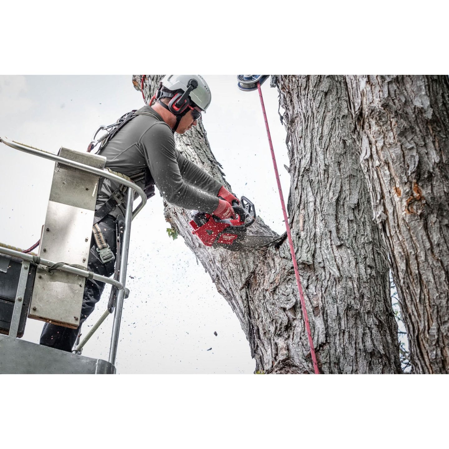 Milwaukee 2826-20T M18 FUEL 14" Top Handle Chainsaw (Tool-Only) Milwaukee