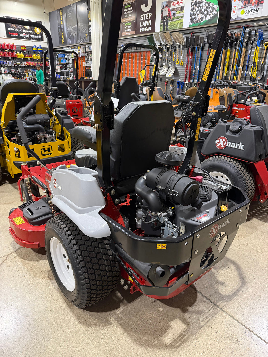 Exmark LZE751GKA524A2 52 In. Lazer Z E- Series Zero Turn Commercial Mower W/ Suspension Seat Exmark