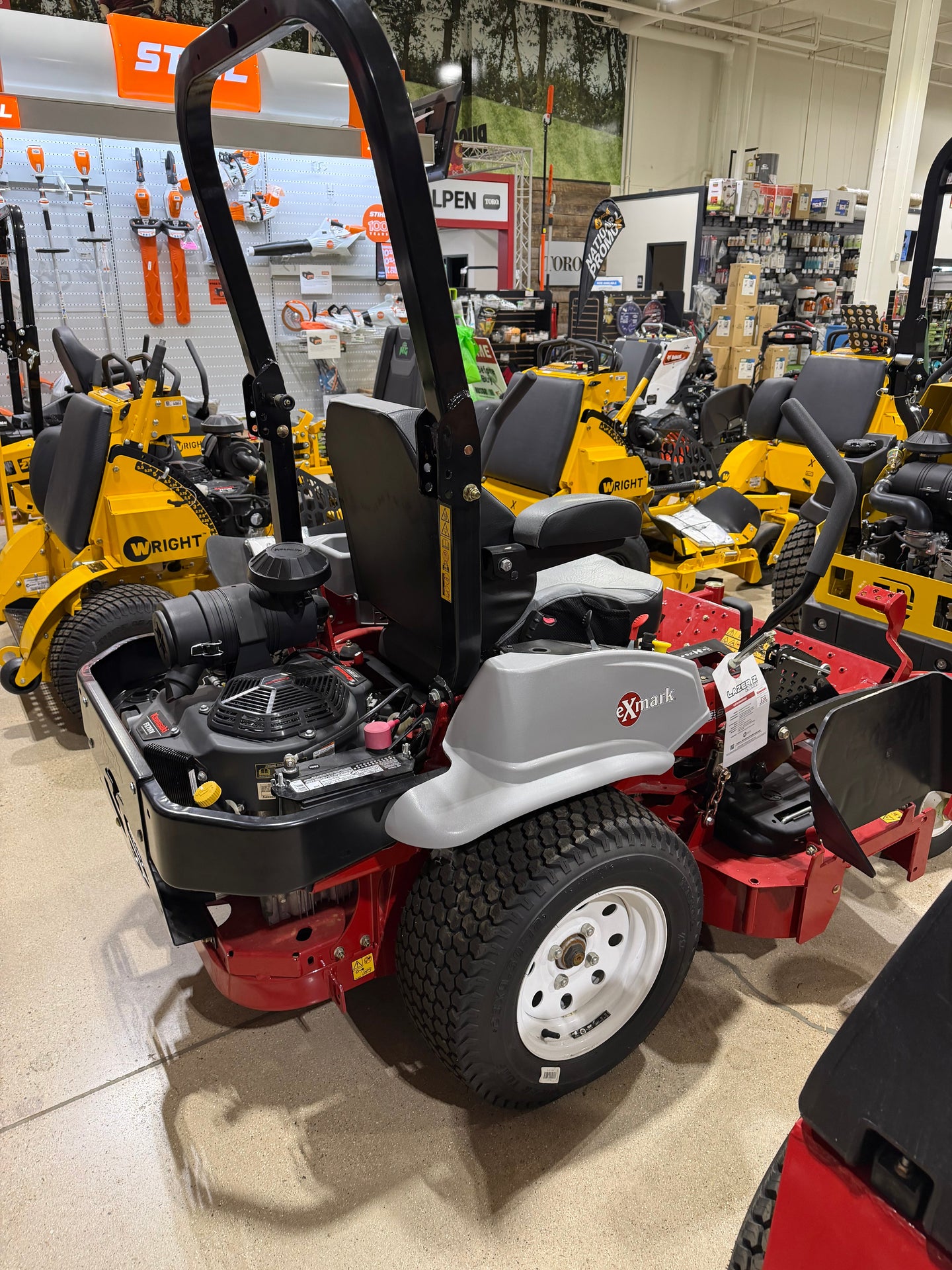 Exmark LZE751GKA524A2 52 In. Lazer Z E- Series Zero Turn Commercial Mower W/ Suspension Seat Exmark