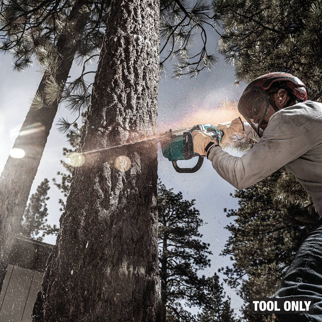 Makita GCU08Z 40V max XGT Brushless 20-in. Chain Saw, Tool Only Makita