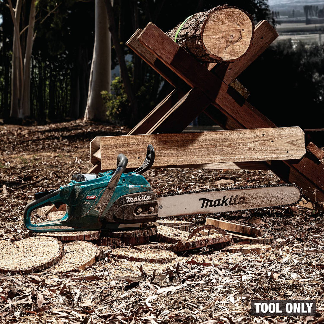Makita GCU08Z 40V max XGT Brushless 20-in. Chain Saw, Tool Only Makita