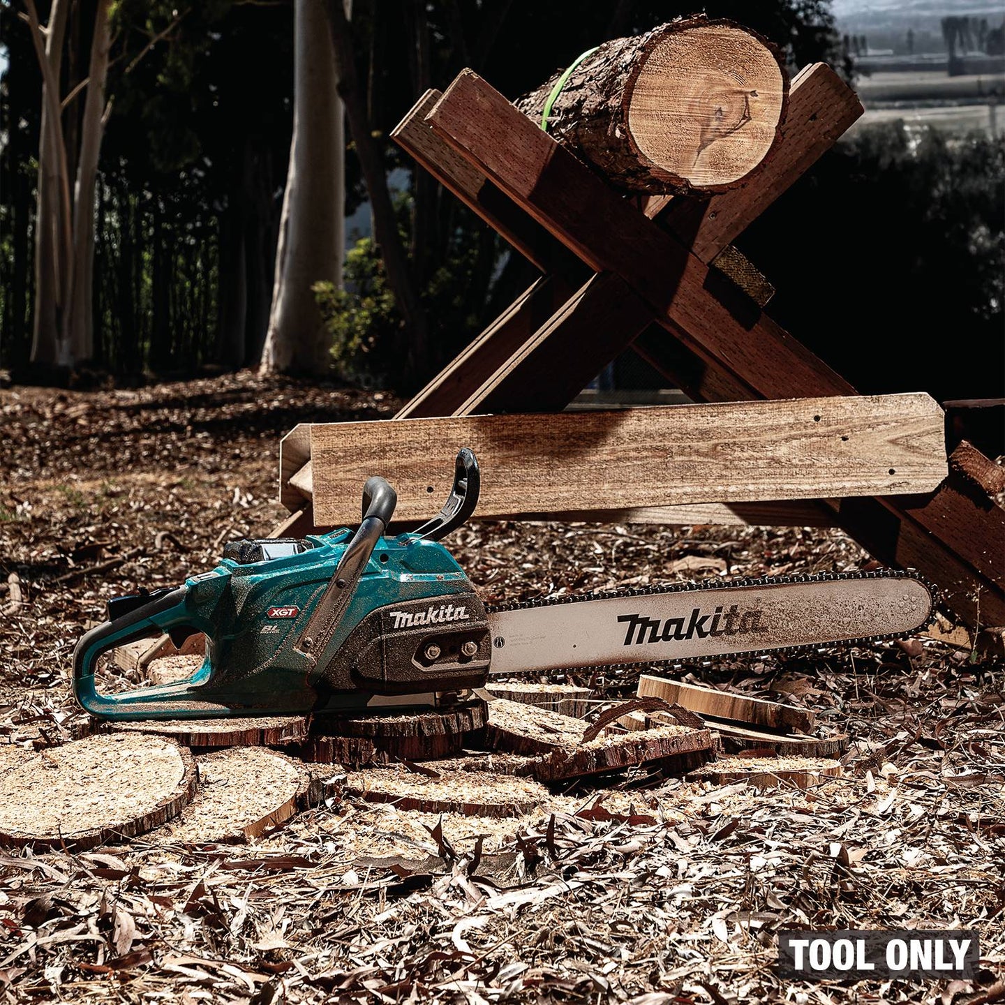 Makita GCU08Z 40V max XGT Brushless 20-in. Chain Saw, Tool Only Makita
