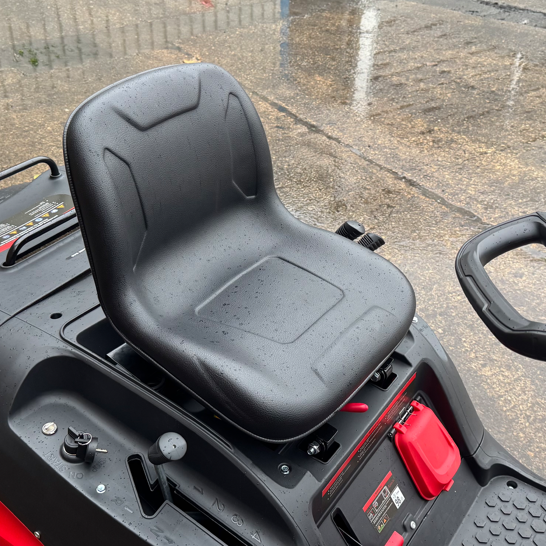 Crytec 26 inch Ride On Petrol Lawn Mower 224cc Mulcher Crytec