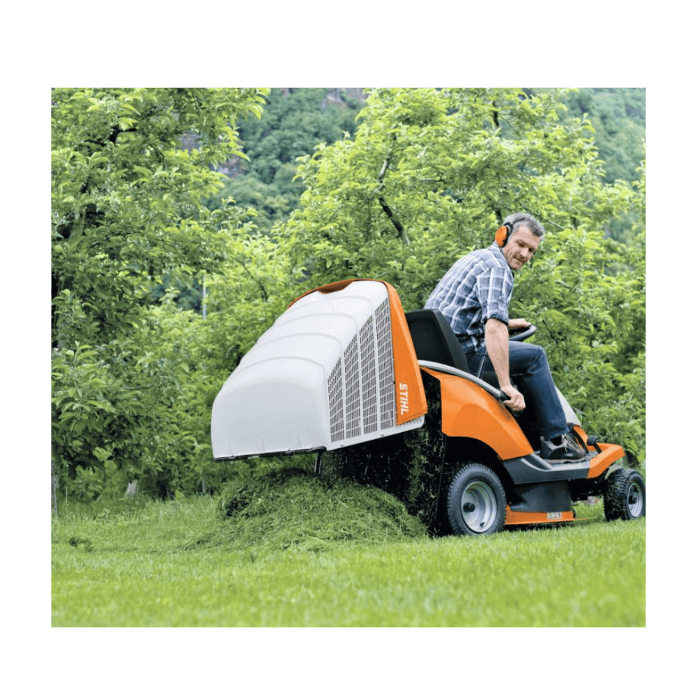 RT 4082 4 Series Petrol Ride on Lawnmower Stihl