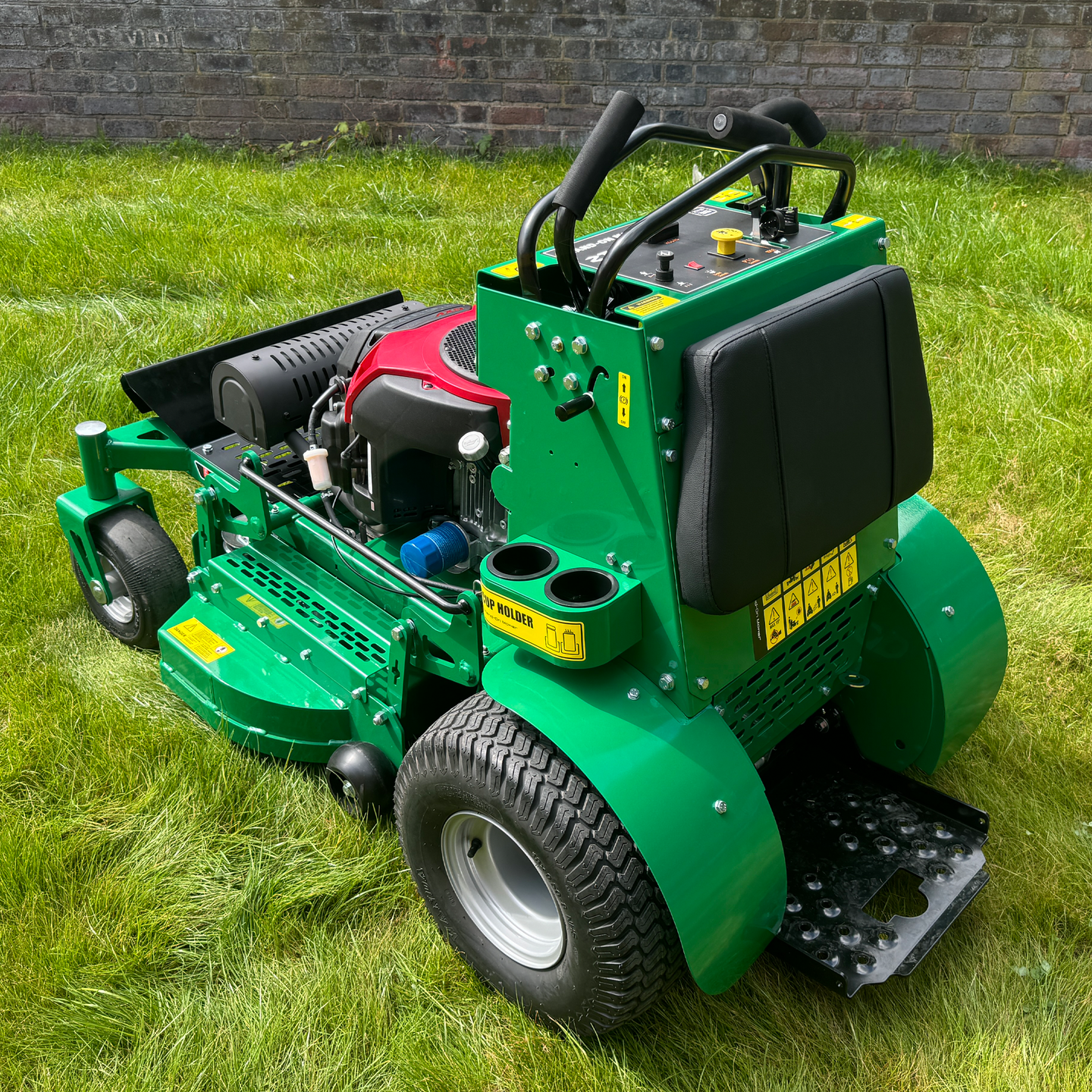 Meadow Master Zero Turn Stand On Mower Honda GX630 Engine Crytec