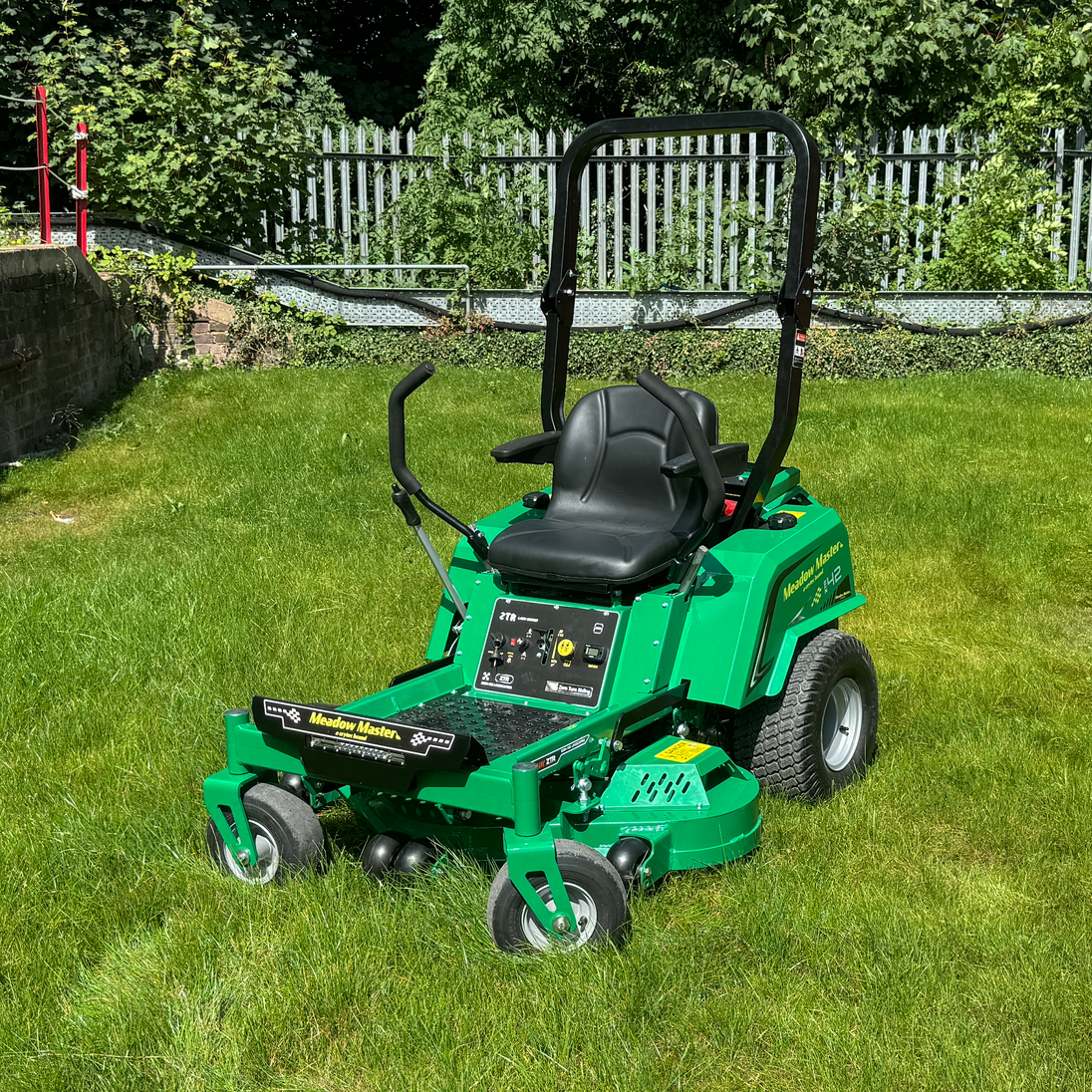 Meadow Master Zero Turn Ride On Lawn Mower Honda GX630 Engine Crytec