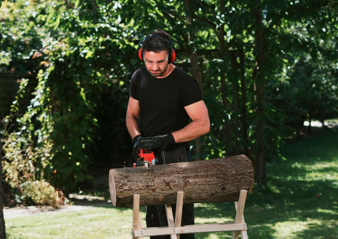SKIL CS4562B-10 PWR CORE 20 Brushless 12 IN. Chain Saw with 4.0Ah Battery and Charger SKIL