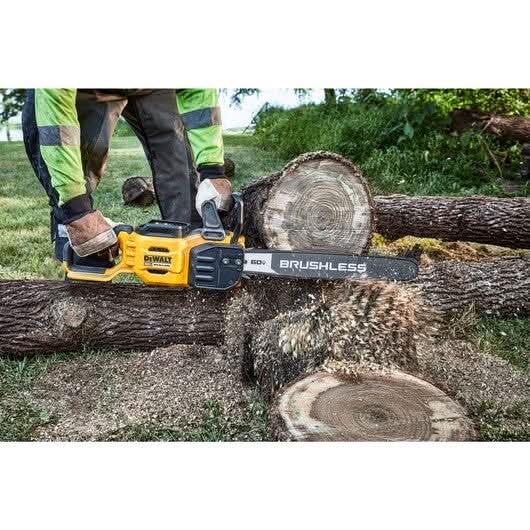 DeWalt DCCS677B 60V MAX Brushless 20 in. Chainsaw, Tool Only DeWALT