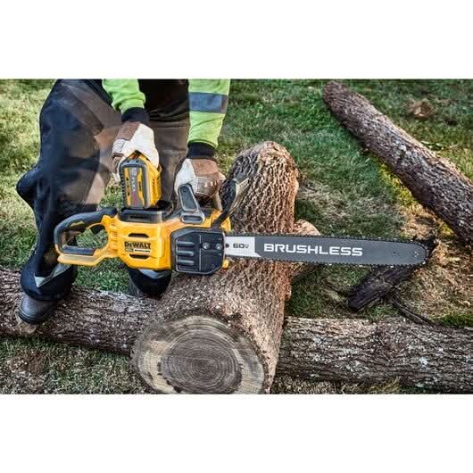 DeWalt DCCS677B 60V MAX Brushless 20 in. Chainsaw, Tool Only DeWALT