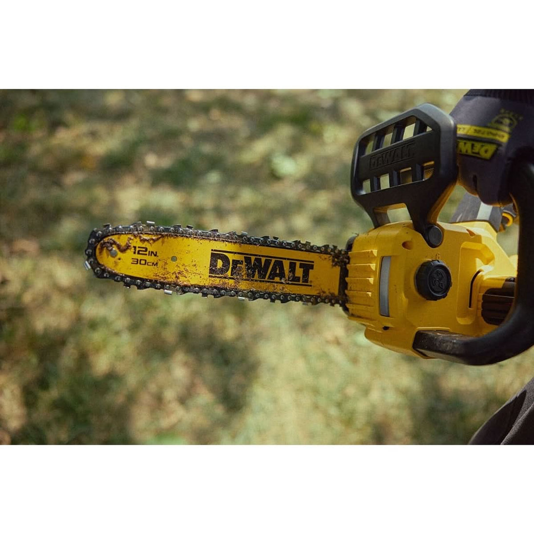 DeWalt DCCS621P1 20V MAX* Compact Brushless 12 in. Chainsaw 5.0Ah Kit DeWALT