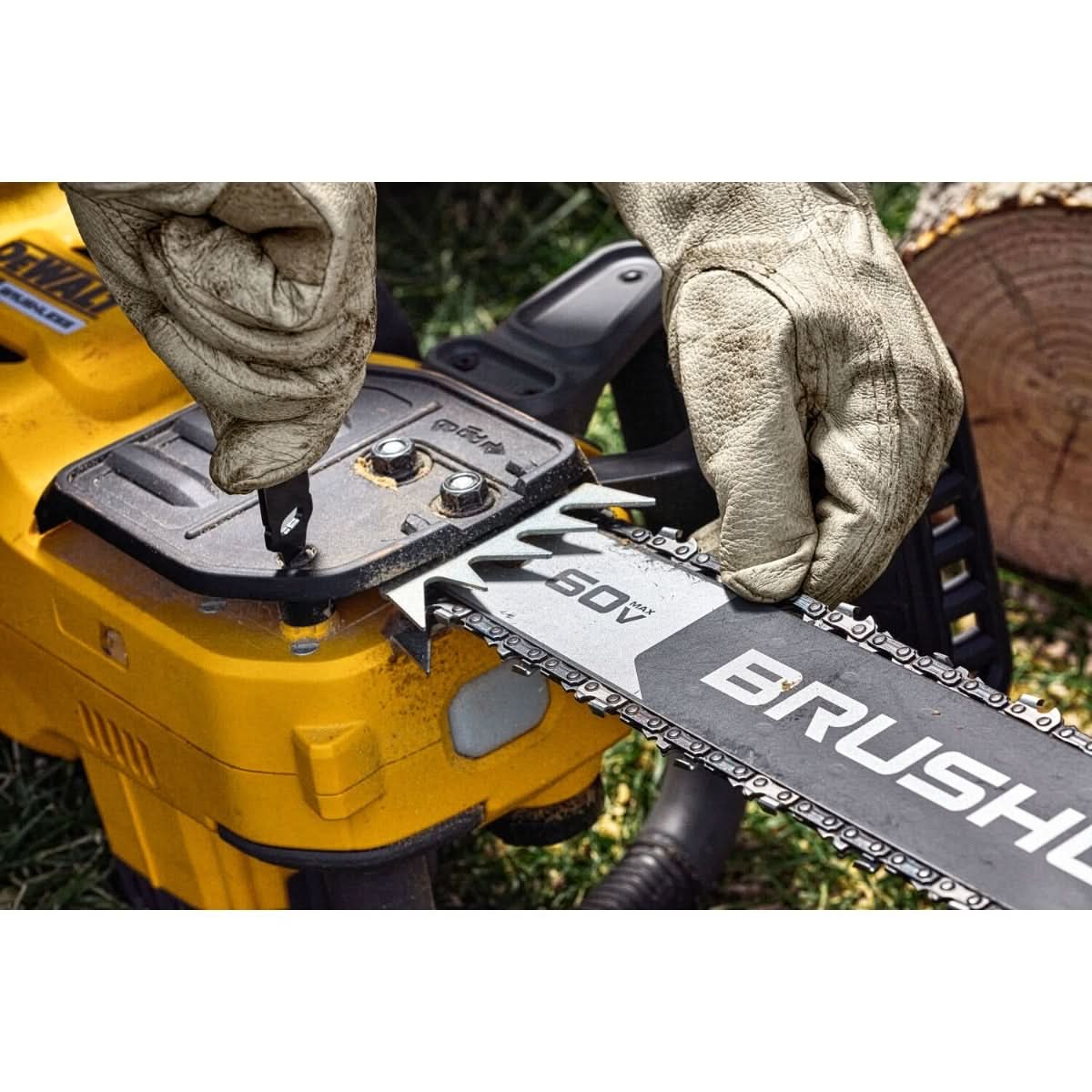 DeWalt DCCS677B 60V MAX Brushless 20 in. Chainsaw, Tool Only DeWALT