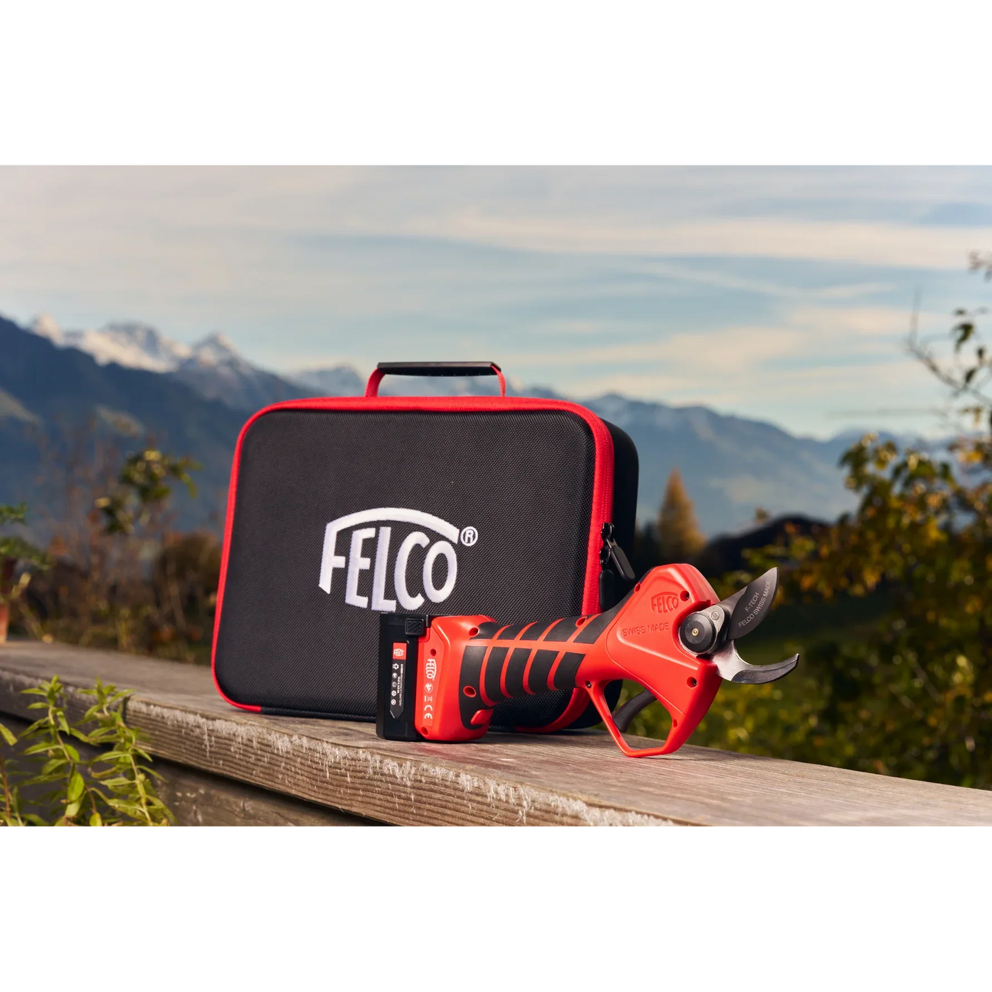 FELCO 2e Electric Pruner with CUT SHIELD™ Felco