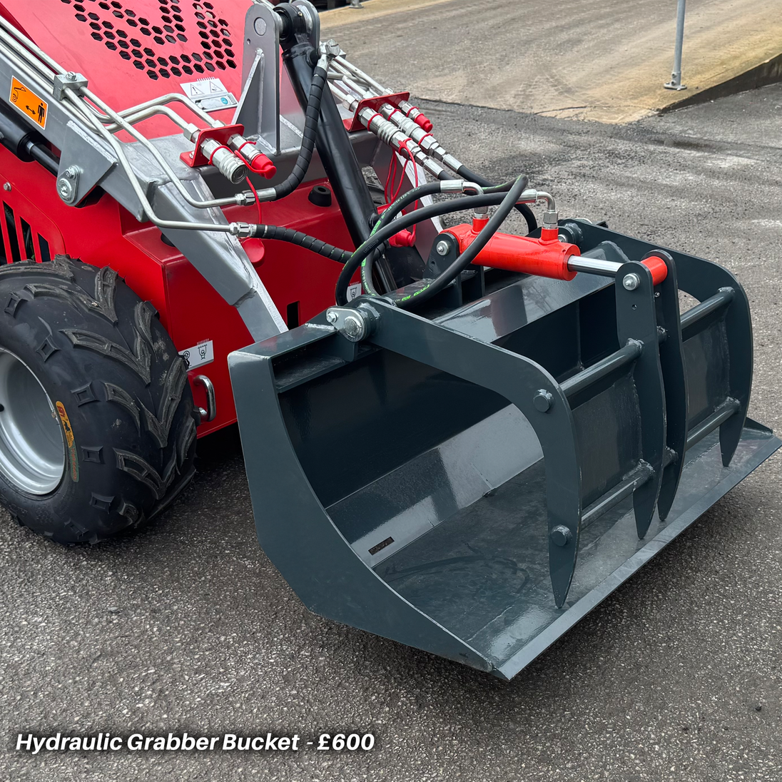 Crytec Mini Skid Steer Loader 4X4 Drive 23HP Rato Engine Crytec