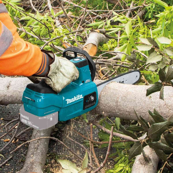 Makita XCU06Z 18V LXT Lithium-Ion Brushless Cordless 10" Top Handle Chain Saw, Tool Only Makita