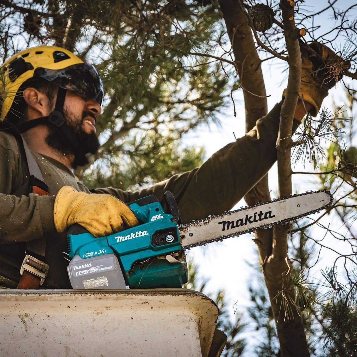 Makita XCU08Z 36V (18V X2) LXT Brushless 14" Top Handle Chain Saw, Tool Only Makita