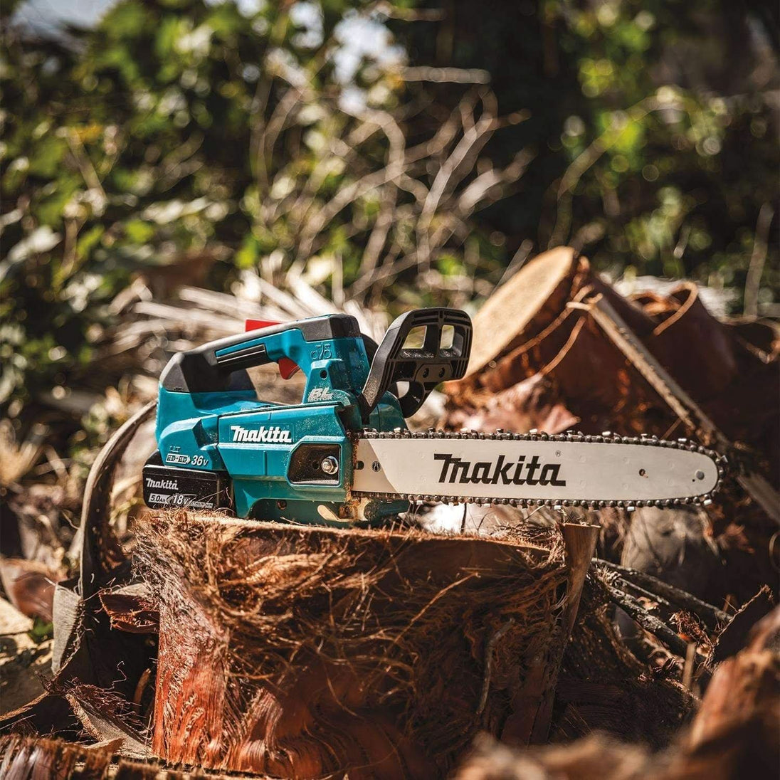 Makita XCU09PT 36V (18V X2) LXT Brushless 16" Top Handle Chain Saw Kit (5.0Ah) Makita