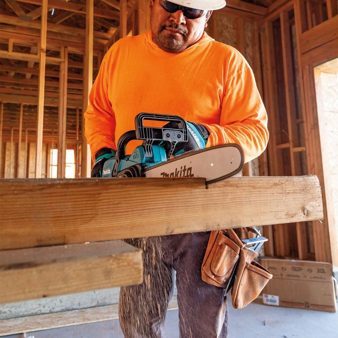 Makita XCU11Z 18V LXT Lithium-Ion Brushless Cordless 14" Chain Saw, Tool Only Makita