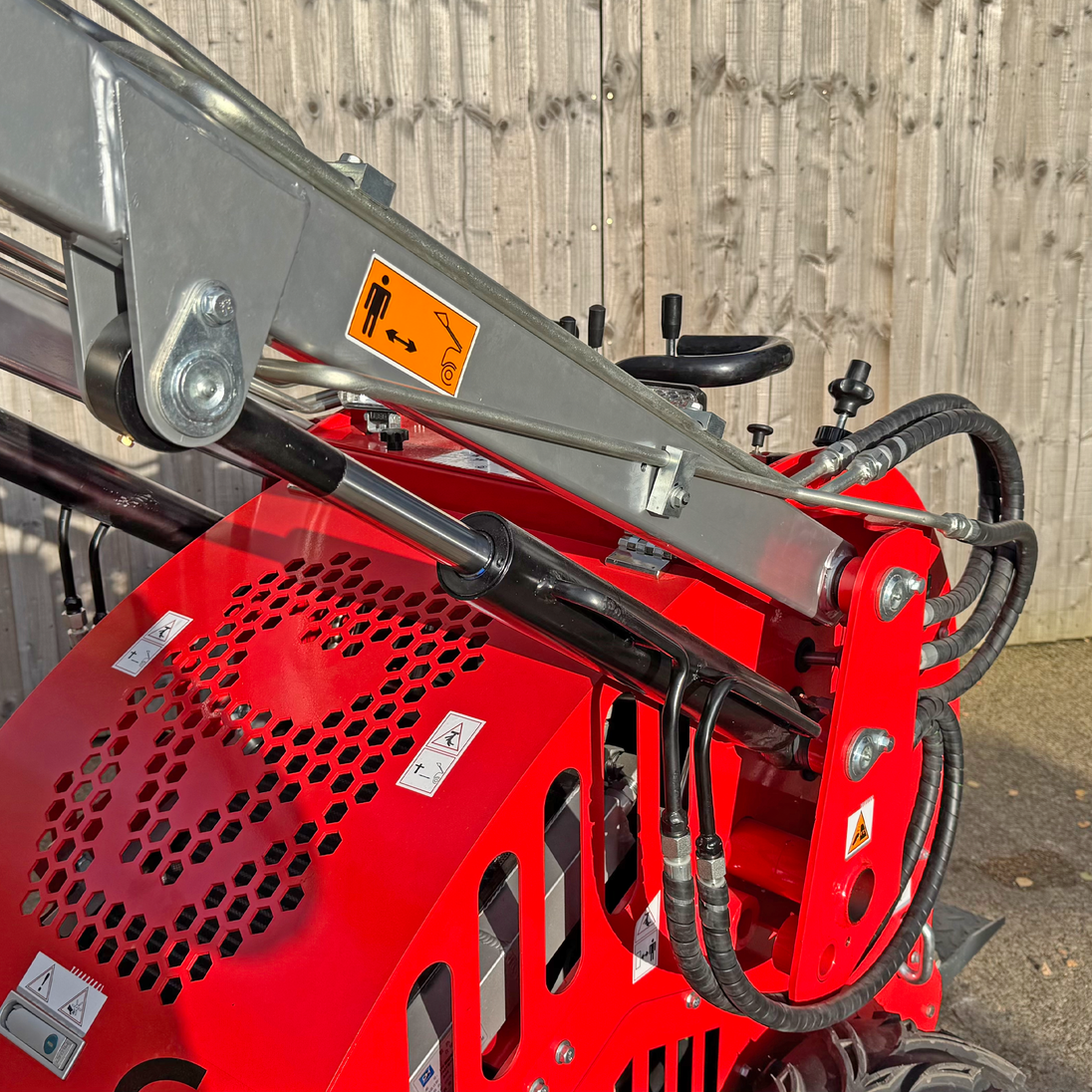 Crytec Mini Skid Steer Loader 4X4 Drive 23HP Rato Engine Crytec