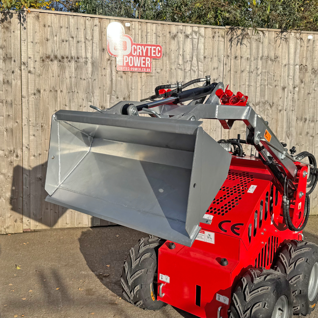 Crytec Mini Skid Steer Loader 4X4 Drive 23HP Rato Engine Crytec
