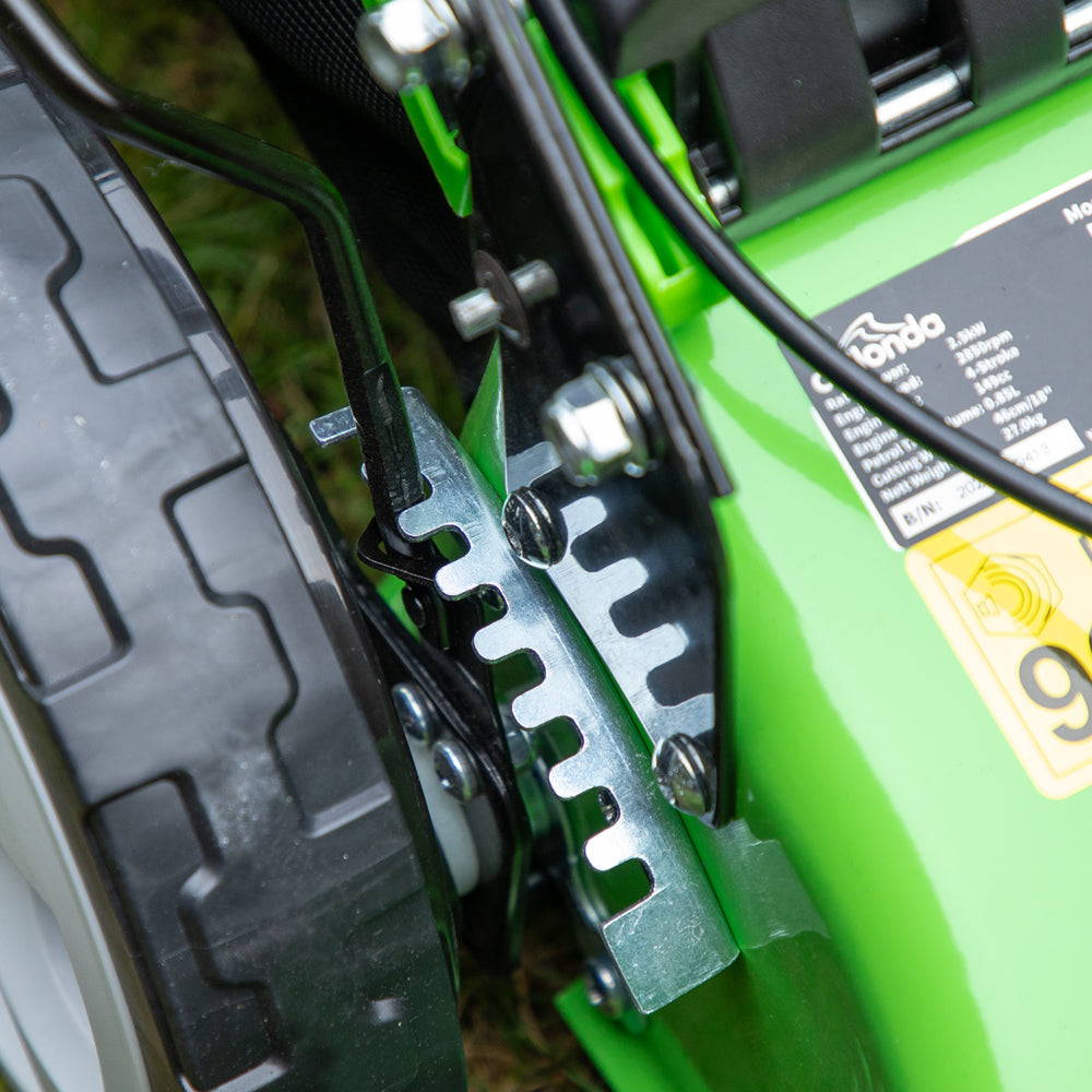 46cm 149cc 4-Stroke Petrol Lawnmower - Hand-Propelled Manual Grass Cutter Mower Loops